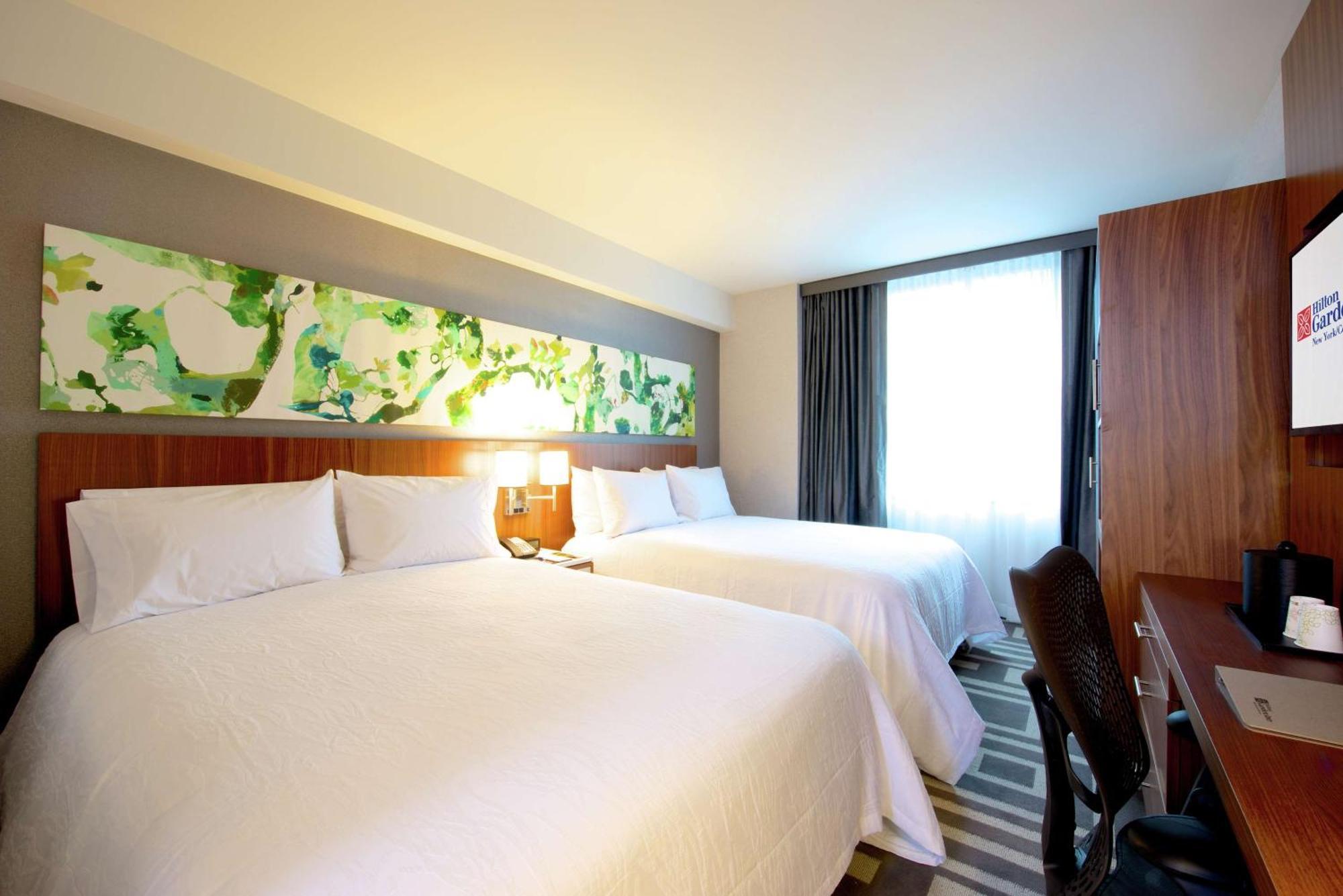 Hilton Garden Inn New York Central Park South-Midtown West Exterior photo