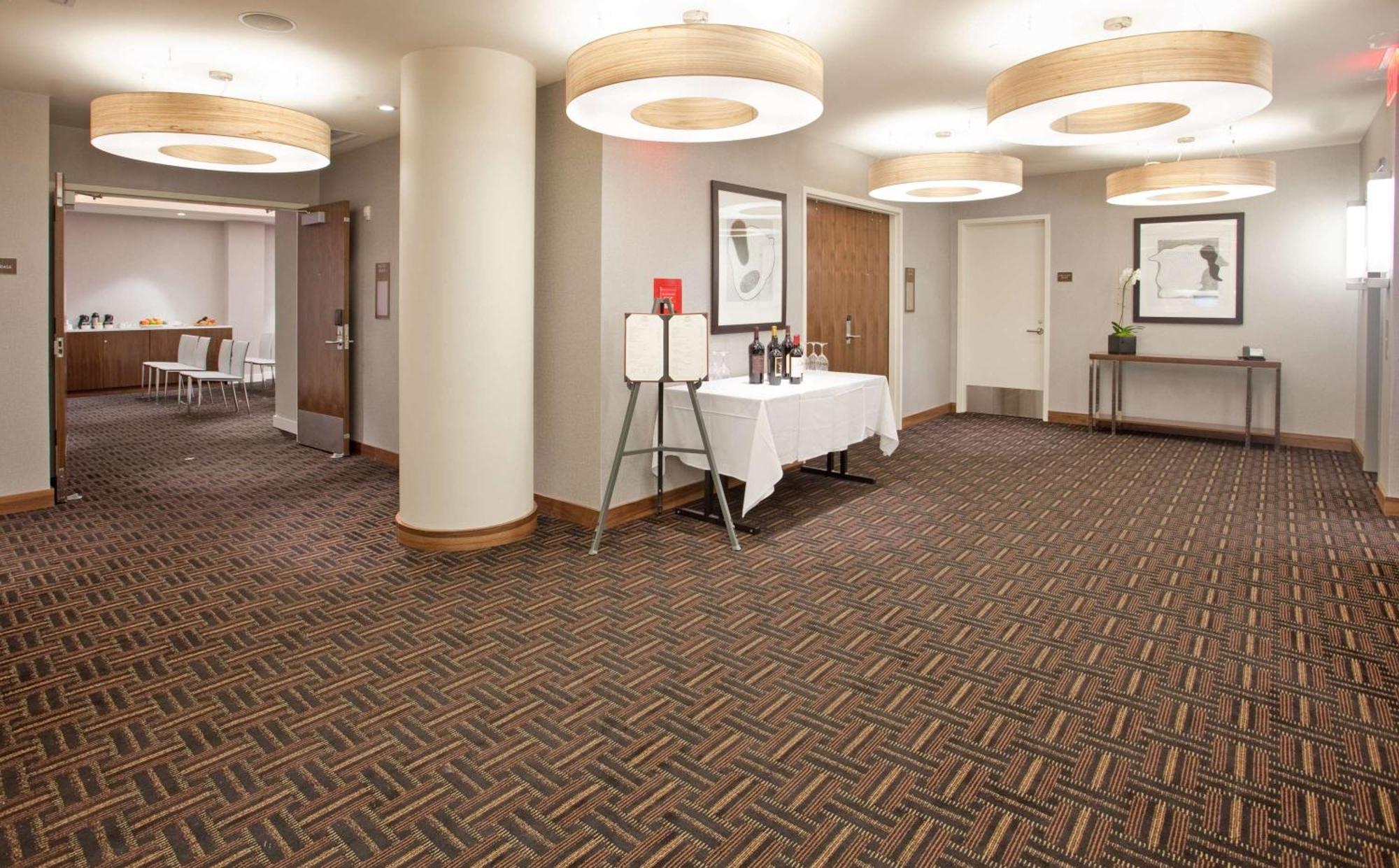 Hilton Garden Inn New York Central Park South-Midtown West Exterior photo